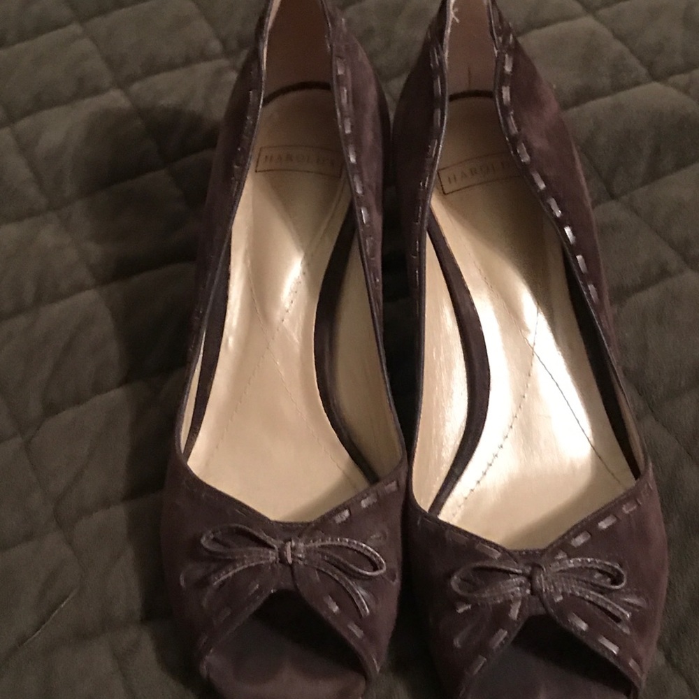 Peep toe wedges